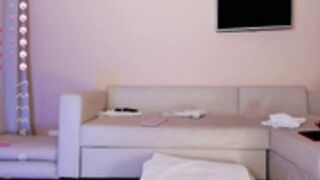 hollyextra 2023-02-09 3