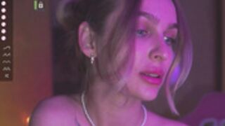 IceQueenCami 2023-03-15 02_03