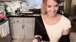 Phoenix_Taylor - Kitchen Show #2