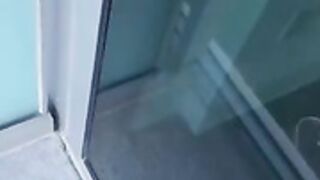 scarlett+kisses+neighborly+affection