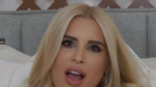 YaniraLove cumming twice in LJ Freechat