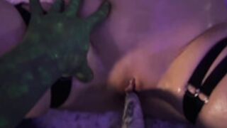 Railey diesel fucked by an alien