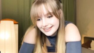 Cute_siberian_girl cb hot stand lush