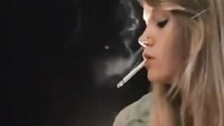 Mika smoking 120s 1
