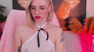 Валерия Зинченко очкастая пизда и шлюха с Одессы ебется