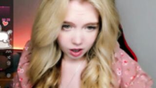 small_blondee 2023-02-12