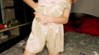 Little Girl 2001 2022-04-09