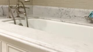 Dakota James x Heidi Grey bath