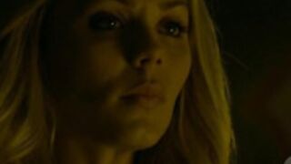 Laura Vandervoot In Bitten