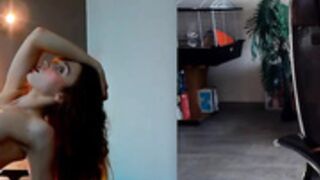 _meganmeow_ VS jennycutey