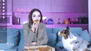 seltin_sweety naked episodes & Mipa eats her Pizza