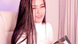 Beautiful Paulina erotic performing