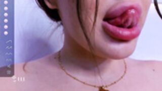 ronnie_g two Fat tits and equally fat juicy cunt