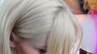 Лера Зинченко сука с конскими зубами любит сосать хуи