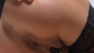 Estephania ha Vibrator Squirt