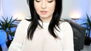 Busty_ema Under bras