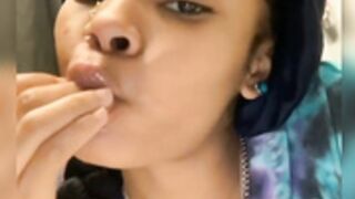 Latinas Girls Big Tongue - Comp 2 2
