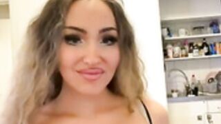 Swedish busty xeliabelle livestream