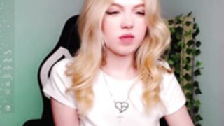 small_blondee 2023-03-02