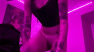 SkylarSkywalker strips off and changes outfits