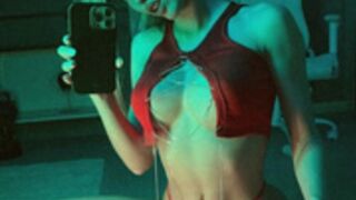 Emma_land oil show, lovense in her ass