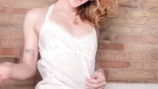 Yourcorarossi humping a pillow