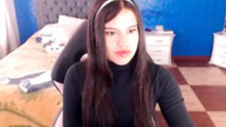 assu_18 showing her tits