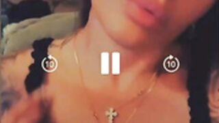 JJ Julia Jasmin Guck euch an und holt die Titten raus