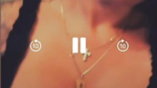 JJ Julia Jasmin Guck euch an und holt die Titten raus