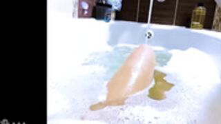 Lolli-Popa Moscow hotel staff whore after-client washup