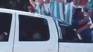 Argentina se desnuda en festejos