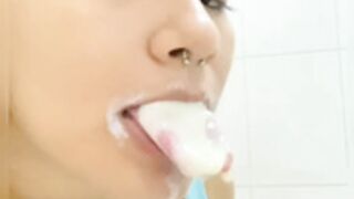 Brazilian Girl Big Tongue Fetish - Comp 1