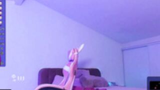 Fucks dildo w/ such a joy as if she gets a million 4dat