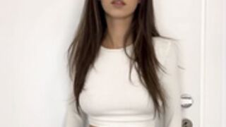 Sophie Foxiee show cam