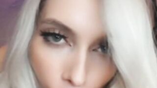 Novaruu ASMR dildo blowjob