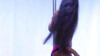 ETV - Lara Poledance