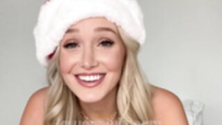 Gwen Gwiz - Christmas call with your GF