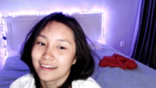 Yuki_Mari tease