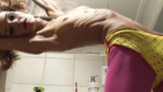 anorexic Inna 8t00135