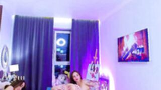 megan_myersss stream feat. guest star Kalisa Pearl