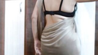 Aahna33 seducing curves