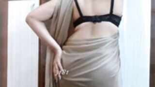 Aahna33 seducing curves