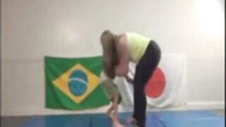 Amazon Anya vs tiny man