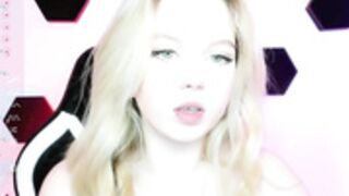 small_blondee 2023-03-23