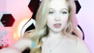 small_blondee 2023-03-23