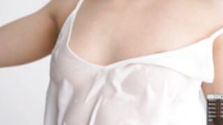 Naughtysammx flashing boobs in wet top on 14 April 2023