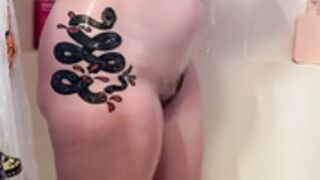 YourshamelessPlug Showering
