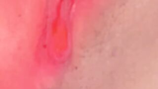 misscharlotte1 spreading her pussy