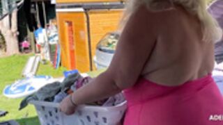Adelesexyuk bottomless