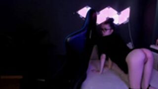 1i1ypa1mer shows pussy in doggy 7